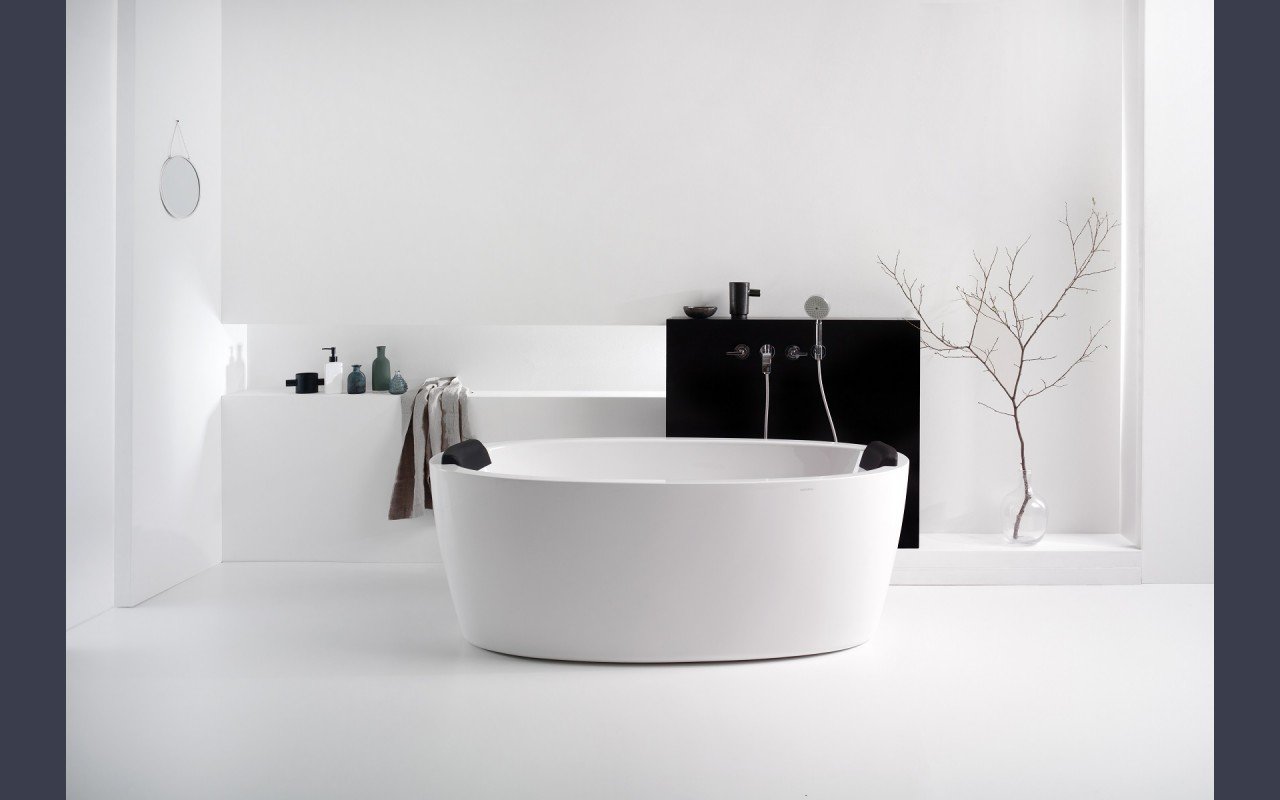 Черно белая ванная комната фото PureScape-174A-Wht