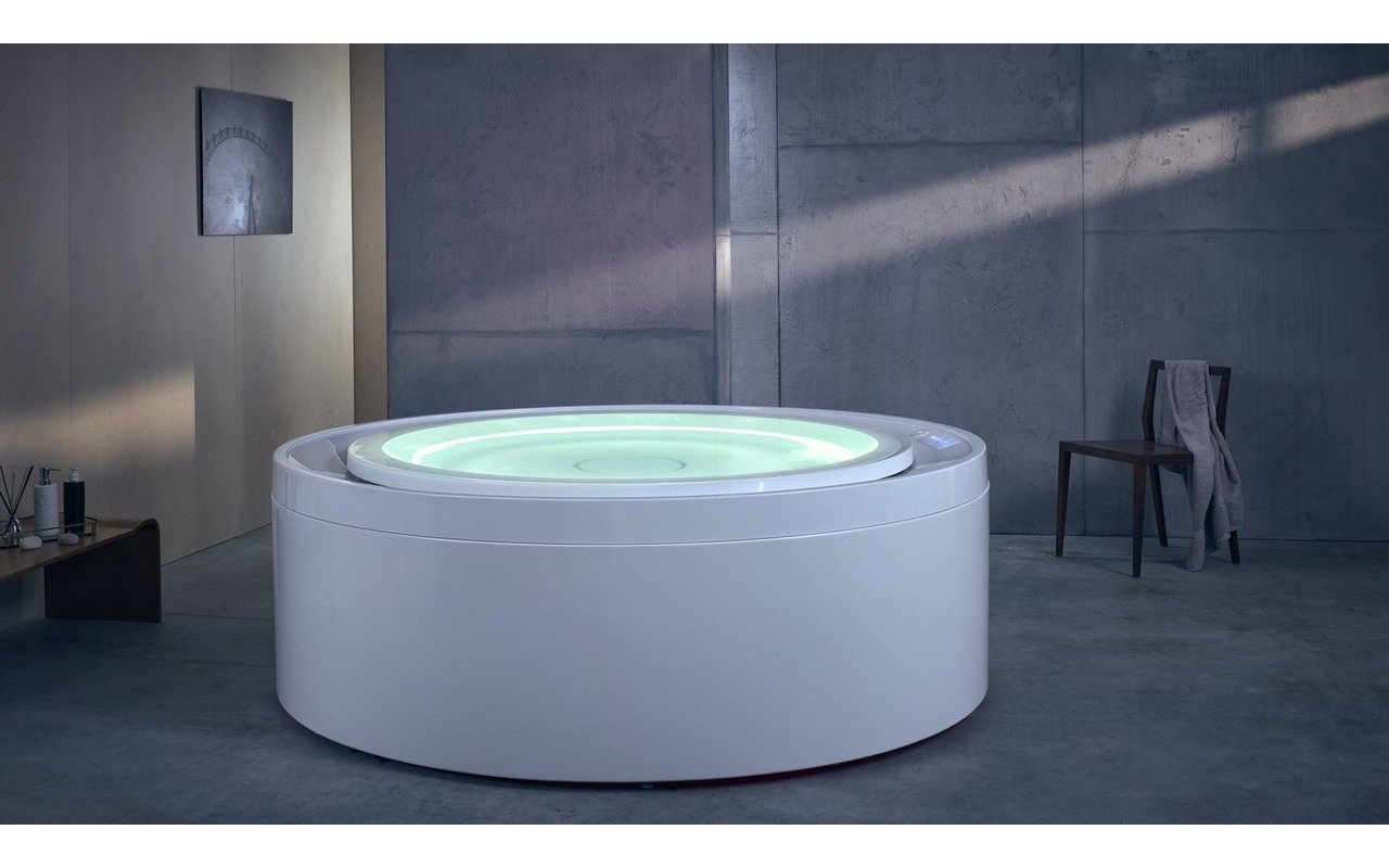 Aquatica Fusion Rondo HydroRelax Jetted OutdoorIndoor Bathtub US version 240V 60Hz 02 (web)