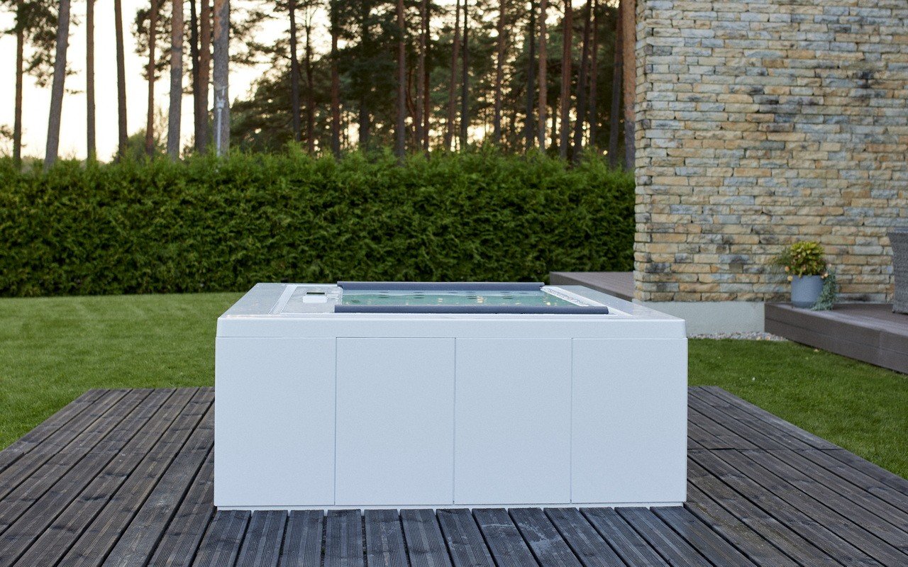 Aquatica Downtown Infinity Спа-Бассейн С Белой Композитной Панелью (220/240V/ 50/60Hz) picture № 0