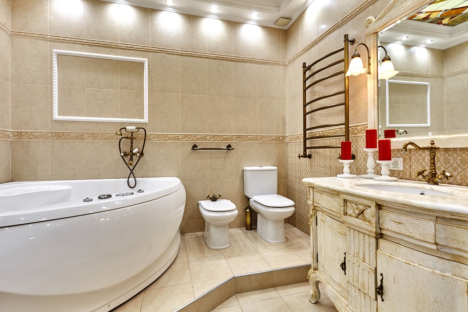 Классический дизайн бежевой ванной комнаты классика фото 564356059